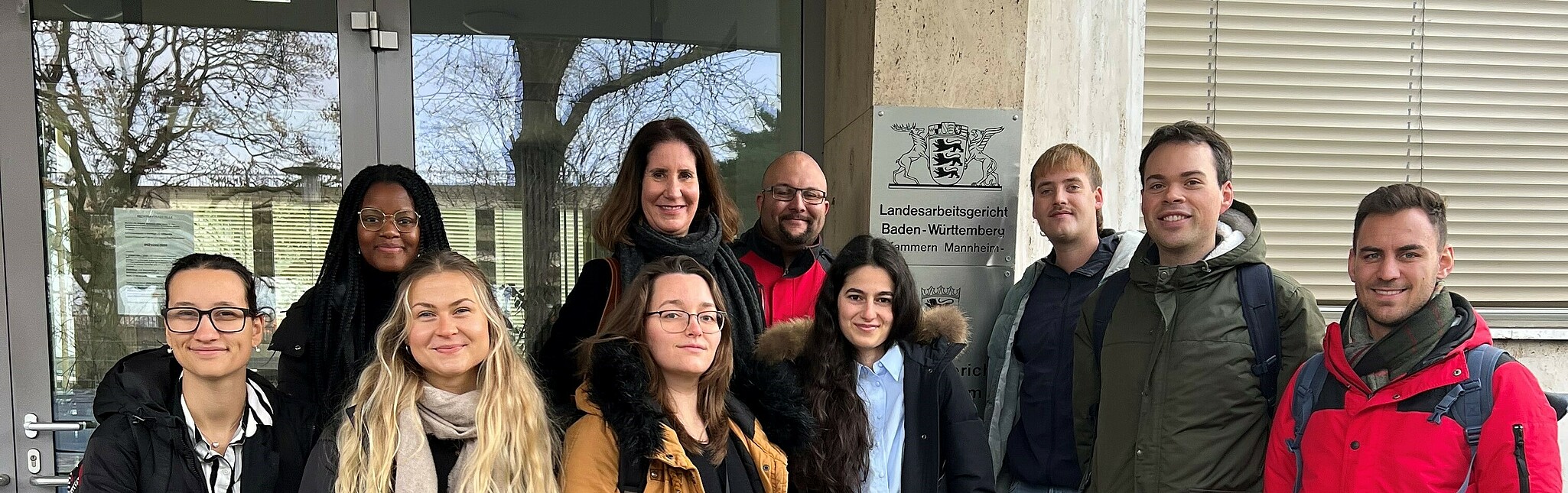 Gruppe Studierender zu Besuch beim Arbeitsgericht Mannheim