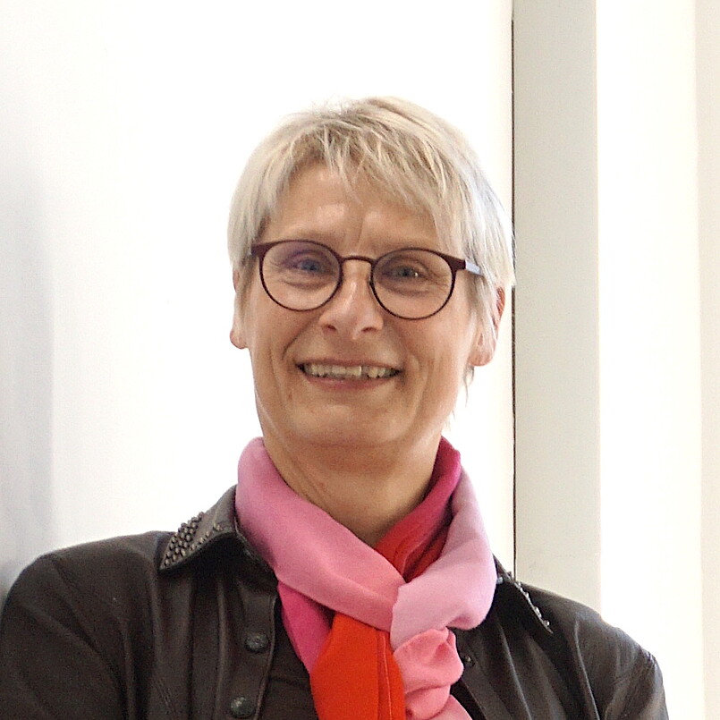 Prof. Dr. Eveline Häusler