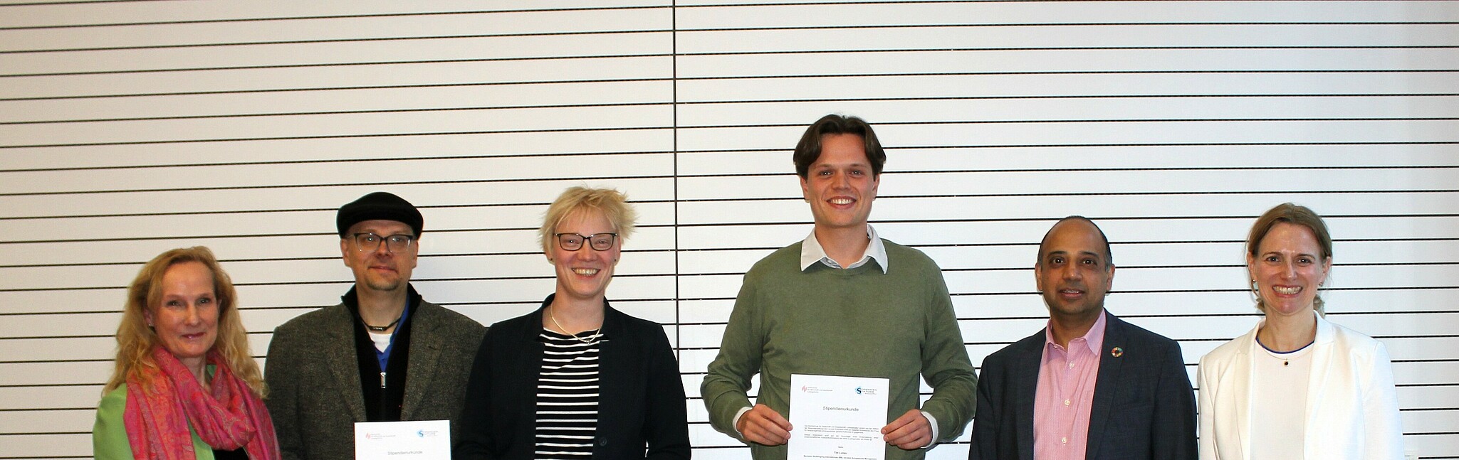 251030_Honorary_award_group_picture Group picture of the award ceremony