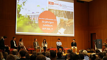 ALumni BIP degree programs on the AUlab stage