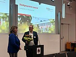 251127_Stadtgespräche_OB_Keimes Mayor Jutta Steinruck at her farewell by LUKOM Managing Director Christoph Keimes