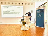250606_Seiler_Ethikkongress Woman at lectern in lecture hall